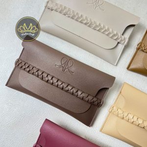 Alternative view of Iris Pouch