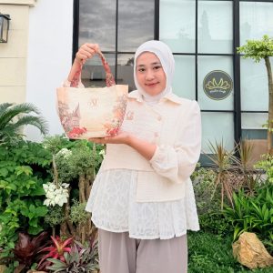 Alternative view of Mini Zahra Spunbond 100 GSM