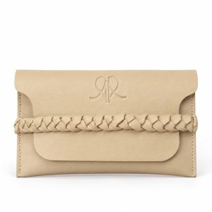 Iris Pouch