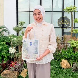 Alternative view of Zella Bag